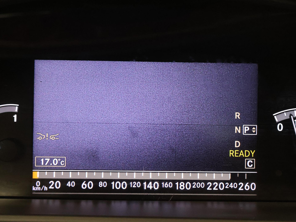 44247500-16.jpg