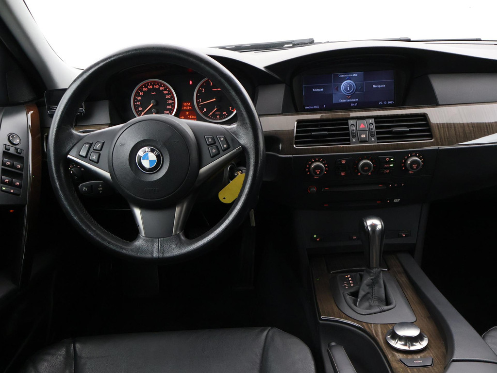 48675866-2.jpg