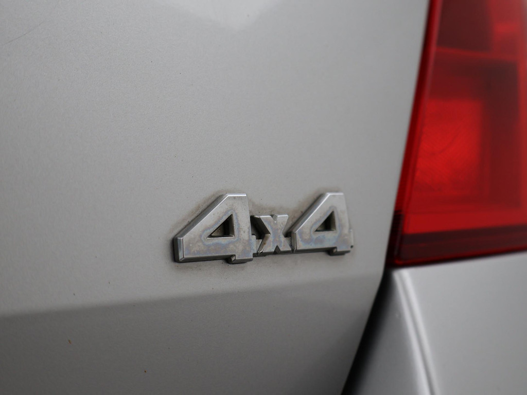48694703-13.jpg