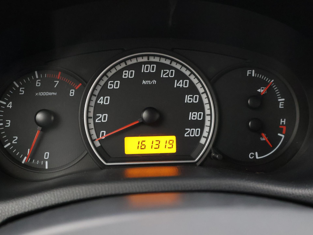 48694703-26.jpg